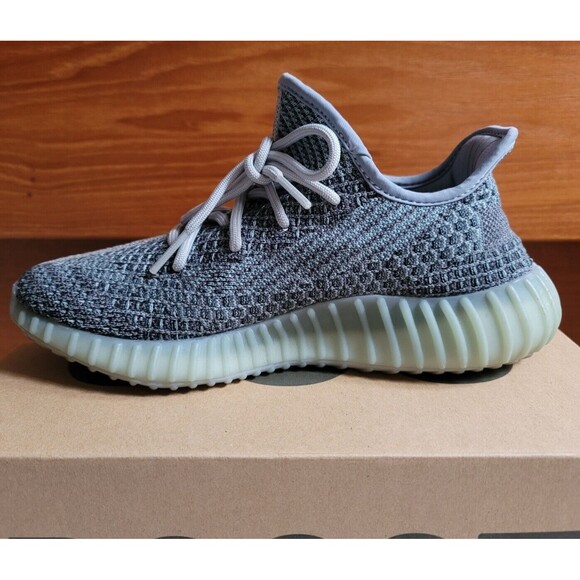 Adidas Yeezy Boost 350 V2 Ash Blue GY7657 - 7.5 EUC - Picture 6 of 9